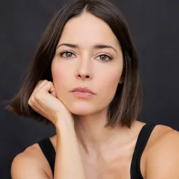 Sarah Lind 飾演 Cheryl