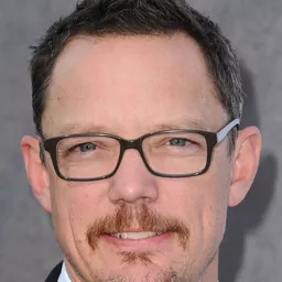 馬修·利拉德 飾演 Steve Raglan