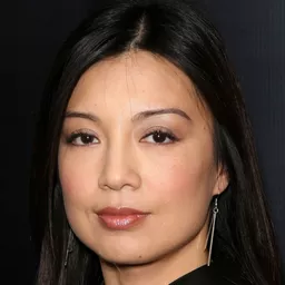 溫明娜 飾演 Dr. Fong