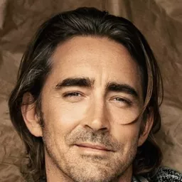 李培斯 飾演 Evan McCone