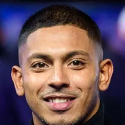 西恩·薩格爾 飾演 Charlie 'Jizzy' Crow