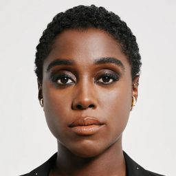 拉沙娜連治 飾演 Maria Rambeau