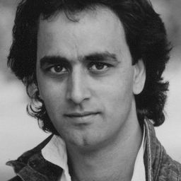 亞特·馬利克 飾演 Dr. Robert Mehta