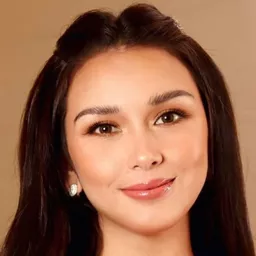 碧兒緹·岡薩雷斯 飾演 Isabelle