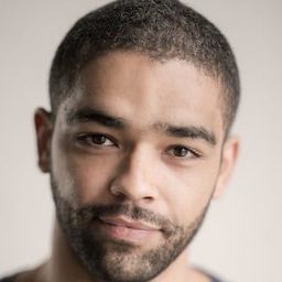 京士利·賓-艾迪 飾演 Bob Marley