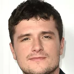 祖舒·夏捷臣 飾演 Derek Danforth