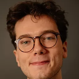 Martin Herlihy 飾演 Tim Jansky