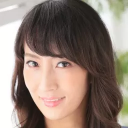 木下紗華 飾演 Akiko (voice)