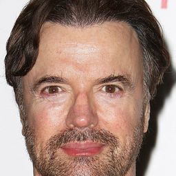 Paul Rhys 飾演 Talleyrand